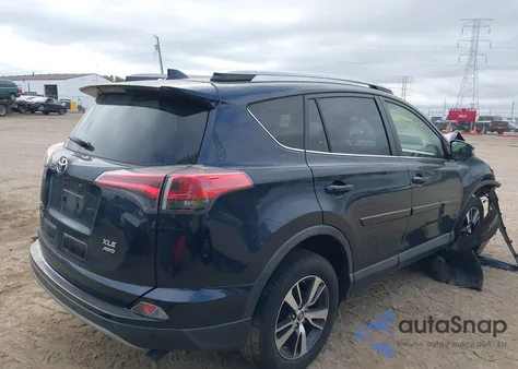2018 Toyota Rav4 Xle из США, поврежденный, VIN JTMRFREV2JJ717123